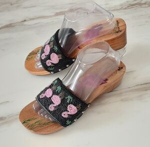 BEAT FEET Pink Flamingo Black Beaded Wooden Slides Sz 9 - NWOT